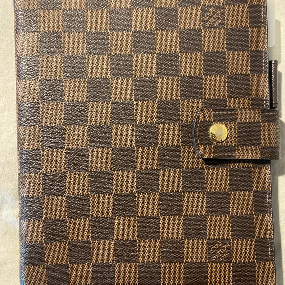 Louis Vuitton GM Agenda